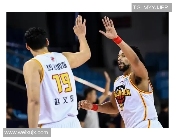 南京篮球队与北京篮球队赛后复盘分析意识碰撞与战术较量 南京篮球队与北京篮球队赛后复盘分析意识碰撞与战术较量