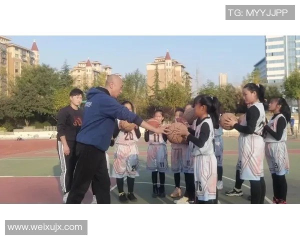 重庆篮球队的转换体系解析与战术应用研究 重庆篮球队的转换体系解析与战术应用研究