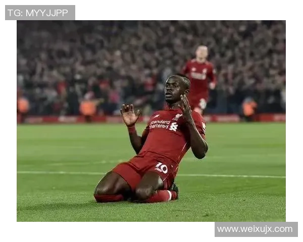 非洲贫民足球明星的励志故事与成就探索