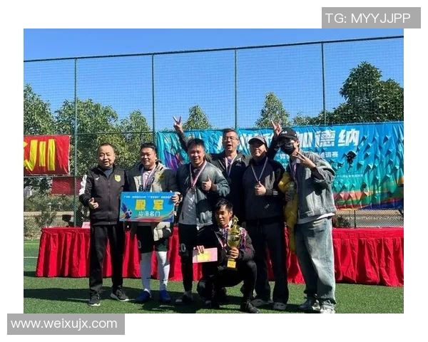 广州足球队奋勇拼搏的历程与挑战赛背后的故事揭秘 广州足球队奋勇拼搏的历程与挑战赛背后的故事揭秘